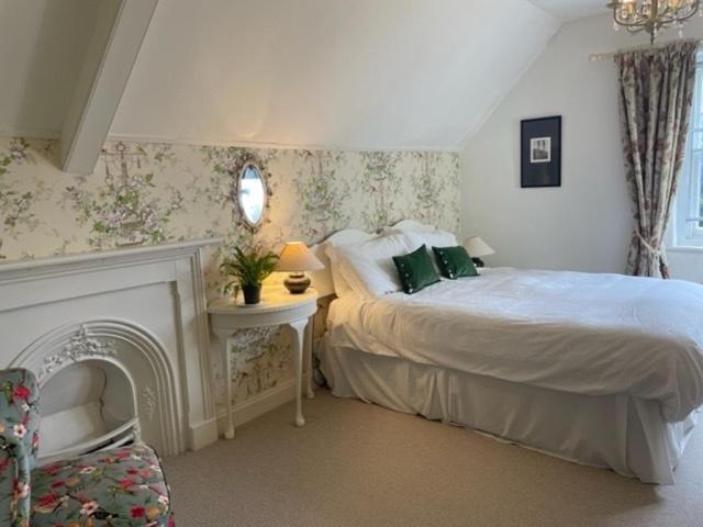 The Mount Somerton Retreat - Nr Bruton, Glastonbury, The Spectacular Wells Cathedral, Millfield School, Leonardo Helicopters, Yeovilton Dış mekan fotoğraf