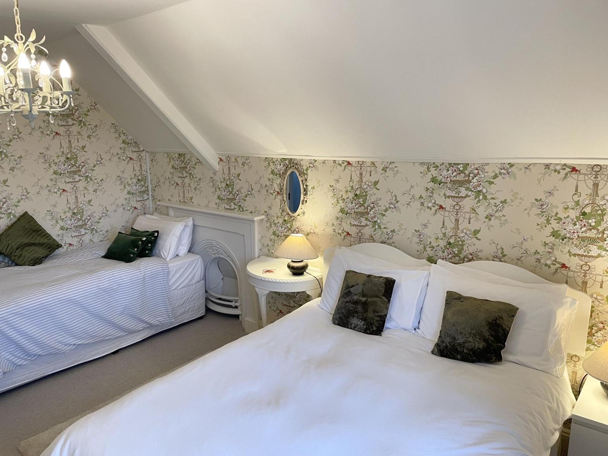 The Mount Somerton Retreat - Nr Bruton, Glastonbury, The Spectacular Wells Cathedral, Millfield School, Leonardo Helicopters, Yeovilton Dış mekan fotoğraf